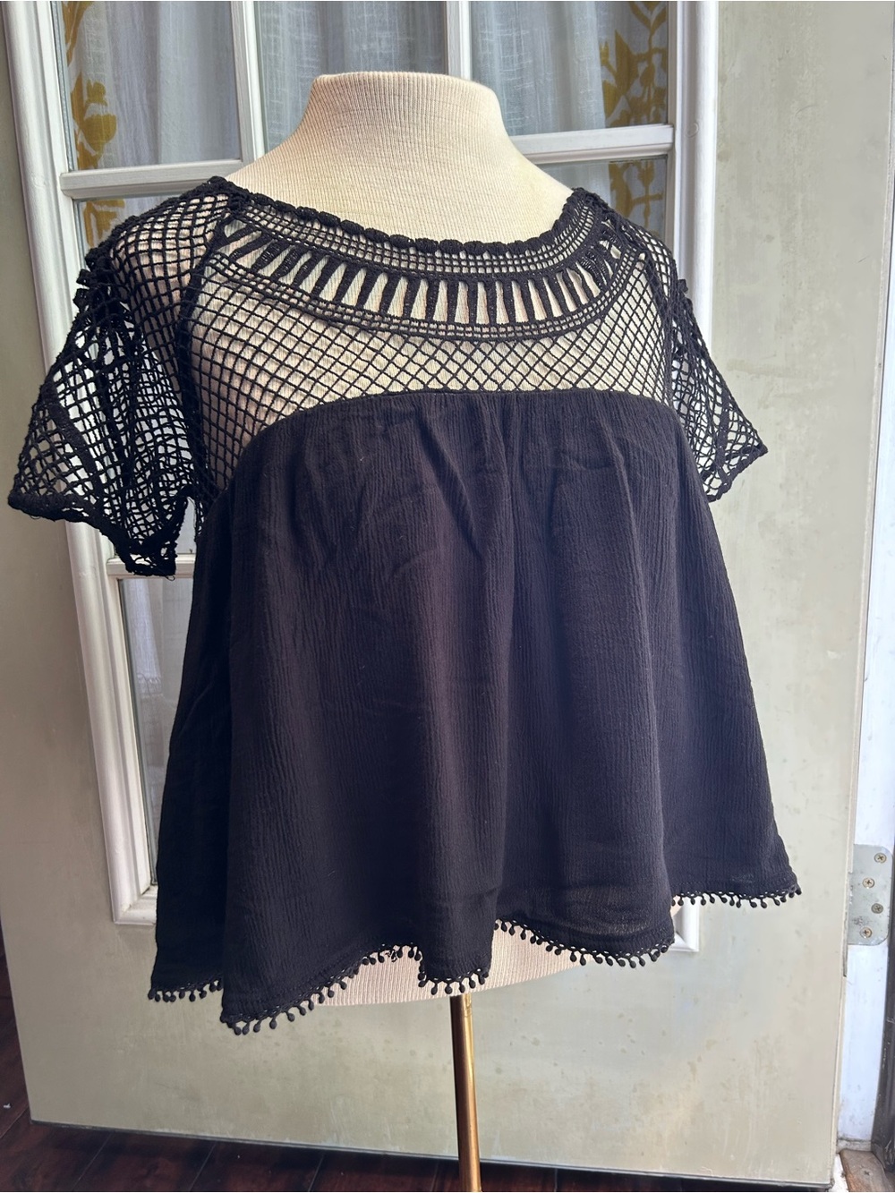 Aeropostale - Black Crochet Yoke Flutter Sleeve Top